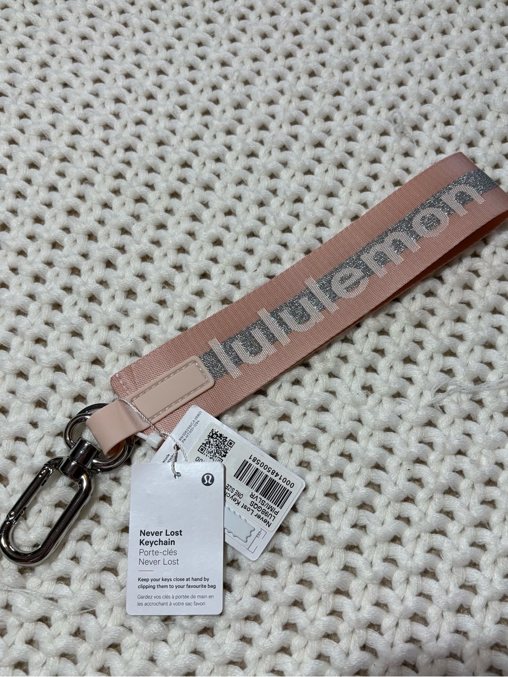 lululemon never lost keychain in pink mist/silver
